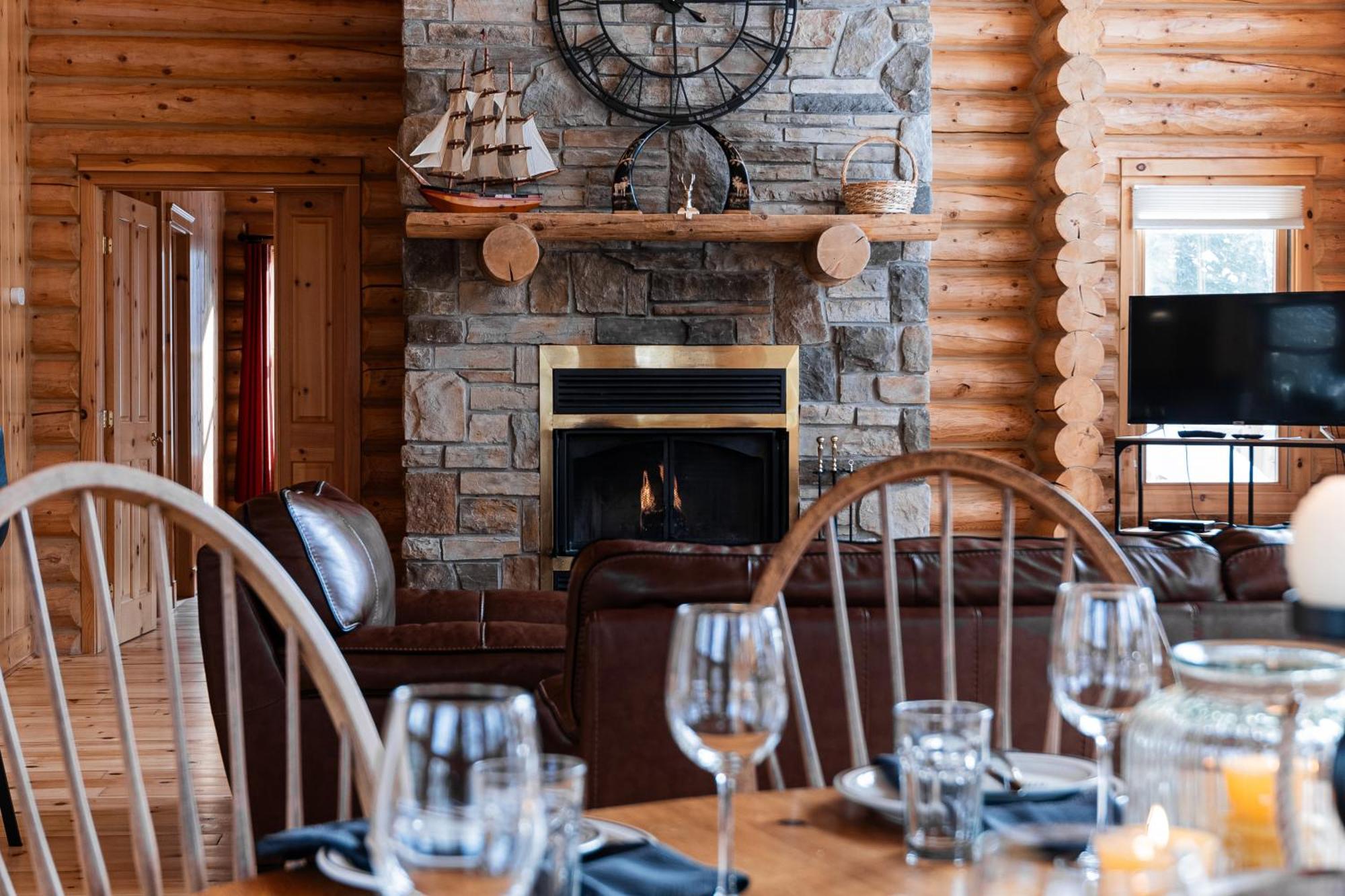 Fiddler Lake Resort Chalet 76 Deer Mille-Isles Eksteriør bilde